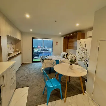 Charming Cbd Studio Apartment